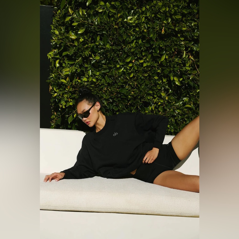 alo accolade sweatshirt